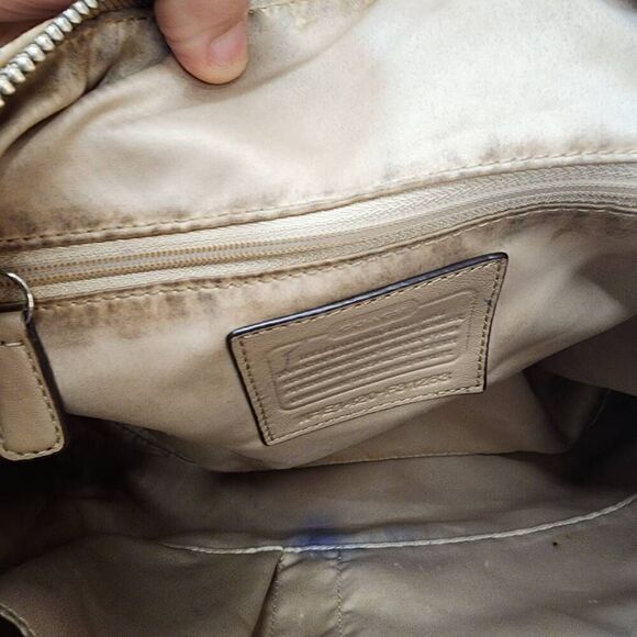 Coach Charlie Python Embossed Leather Tote Shoulder Bag Beige Zip Closure F31283 - Picture 10 of 13